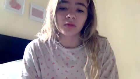 majo_gomezz online show from 03/21/26, 05:49