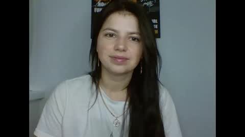 make_mesmile online show from 11/11/25, 08:09