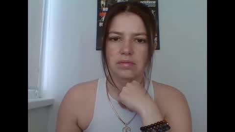 make_mesmile online show from 04/19/26, 05:40