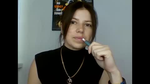 make_mesmile online show from 05/25/26, 06:08