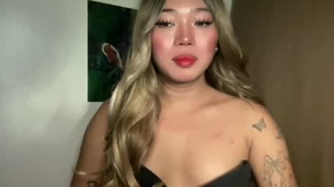 Snapshot of makemesquirt_xxx chatting on 06/04/26, 02:06 KEANA online show from 06/04/26, 02:06