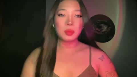 Snapshot of makemesquirt_xxx chatting on 06/20/26, 01:19 KEANA online show from 06/20/26, 01:19