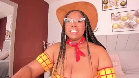 makena online show from 10/26/25, 04:29