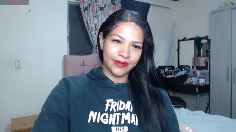 Snapshot of makennaa_1 chatting on 07/20/26, 10:39 MAKENNAA online show from 07/20/26, 10:39