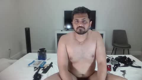 Snapshot of makeyousatisfied12 chatting on 12/18/25, 12:06 Rakesh Slave online show from 12/18/25, 12:06