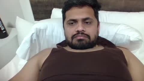 Snapshot of makeyousatisfied12 chatting on 12/23/25, 08:23 Rakesh Slave online show from 12/23/25, 08:23