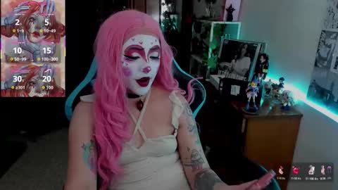 Snapshot of maki33_ chatting on 02/11/26, 01:21 petite clown online show from 02/11/26, 01:21