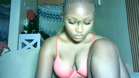 Eva online show from 04/10/26, 08:13