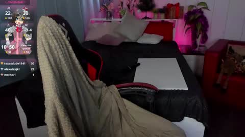 Snapshot of makima_lee chatting on 01/12/25, 05:22 Makima online show from 01/12/25, 05:22
