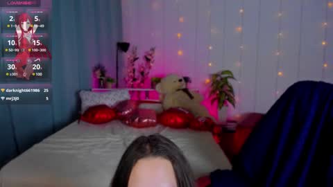 Snapshot of makima_lee chatting on 02/08/25, 05:50 Makima online show from 02/08/25, 05:50