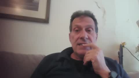 makis8989 online show from 01/03/25, 08:21