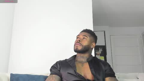 Snapshot of makonneen chatting on 06/17/26, 10:54 Makonnen online show from 06/17/26, 10:54