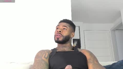 Snapshot of makonneen chatting on 06/19/26, 10:13 Makonnen online show from 06/19/26, 10:13