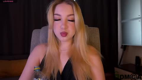 maksisisia online show from 04/26/26, 01:31