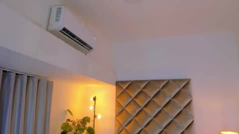 Call Me  Mala   online show from 04/21/26, 01:42