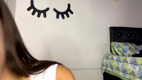 Snapshot of malaikah_colette chatting on 02/05/25, 03:13 Malaikah online show from 02/05/25, 03:13