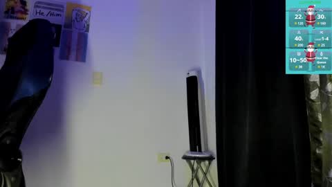 Snapshot of male_pussy chatting on 12/25/24, 02:25 ADAM online show from 12/25/24, 02:25