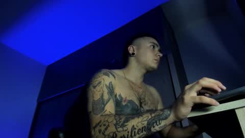 ADAM         online show from 11/09/25, 09:02