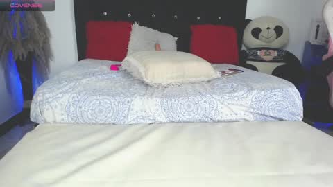 Snapshot of maleja_22_ chatting on 01/13/25, 05:55 Maleja online show from 01/13/25, 05:55