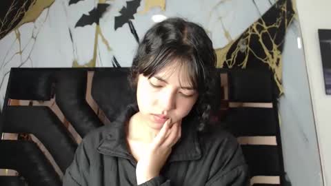 malejacs01 online show from 11/25/25, 11:43