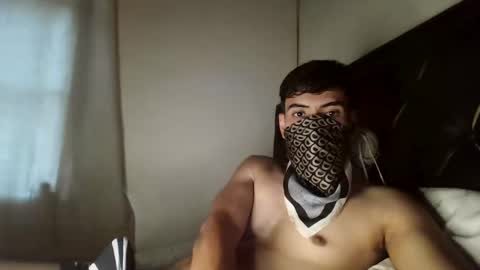 Snapshot of malekthick chatting on 05/19/26, 01:50 malekthick online show from 05/19/26, 01:50