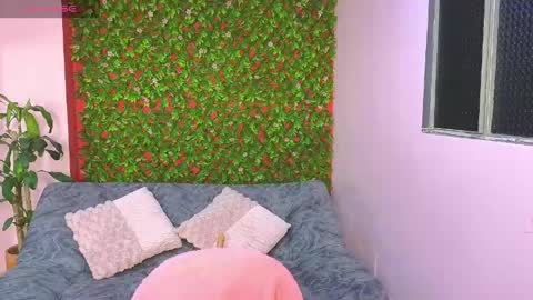 Snapshot of malen_fitnessmilf chatting on 04/27/26, 12:03 malen_fitnessmilf online show from 04/27/26, 12:03