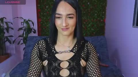 Snapshot of malen_fitnessmilf chatting on 05/13/26, 07:33 malen_fitnessmilf online show from 05/13/26, 07:33