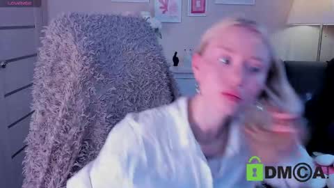 Malena online show from 09/26/25, 10:19