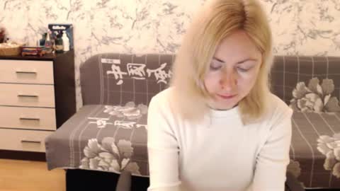 Malena online show from 10/21/25, 06:58