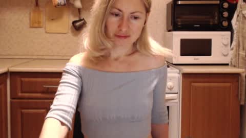 Malena online show from 02/14/26, 09:11