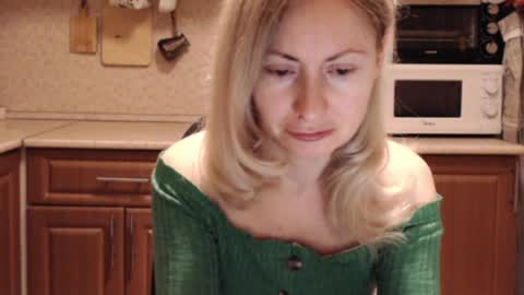 Malena online show from 04/09/26, 09:20