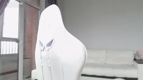 piu online show from 04/05/26, 07:49