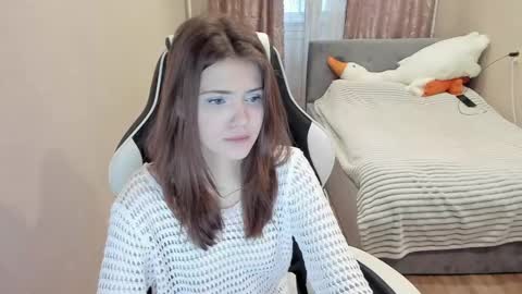 Malia online show from 12/12/24, 12:01