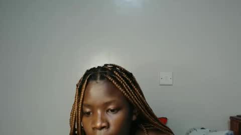 lati online show from 10/29/25, 01:52