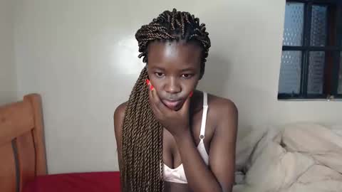 lati online show from 02/15/26, 12:14