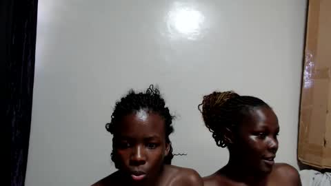 lati online show from 03/26/26, 01:49