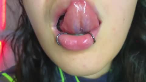 Snapshot of malicia_witch_ chatting on 02/12/25, 03:18 Mar  Alicia     Rosie  v A L I C I A W I T C -  Meg Cherie online show from 02/12/25, 03:18