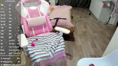 malina_lovely online show from 10/24/25, 01:03