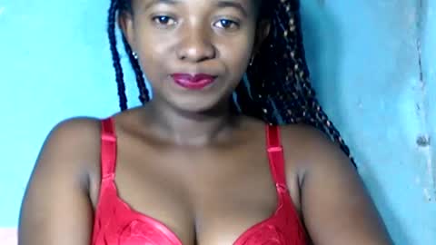 malinah01 online show from 12/13/24, 12:20