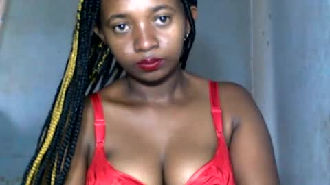 malinah01 online show from 01/04/25, 04:23