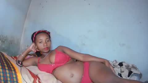 malinah01 online show from 09/16/25, 09:32