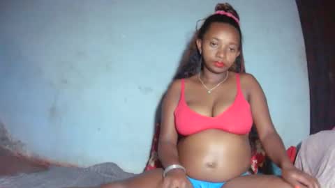malinah01 online show from 09/22/25, 05:15