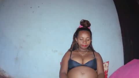 malinah01 online show from 09/25/25, 08:18