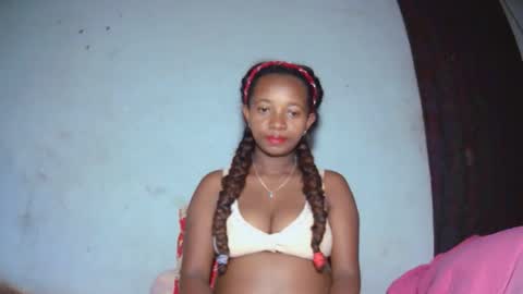 malinah01 online show from 09/29/25, 04:17