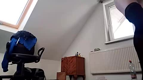 malinowy85 online show from 11/19/25, 07:30