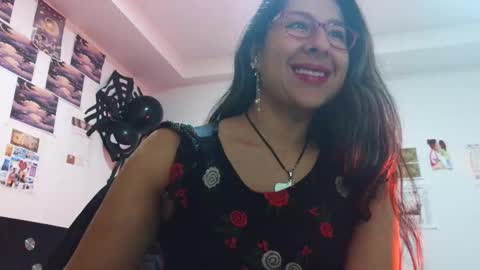 Snapshot of malishka_fox chatting on 10/13/25, 03:28 Malishka  online show from 10/13/25, 03:28