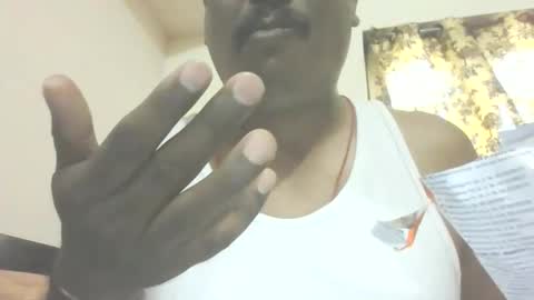 Sree0703 online show from 11/21/25, 09:41