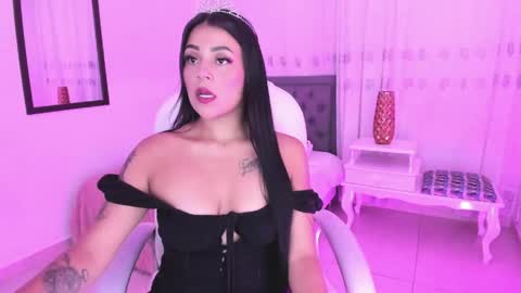 Mallorie online show from 04/24/26, 05:15