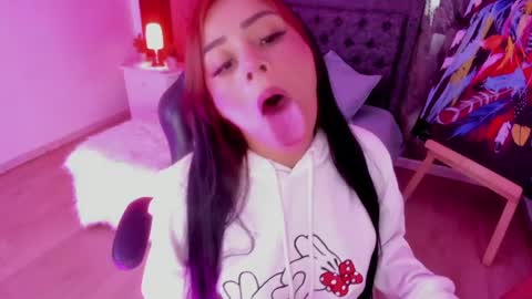 Mallorie online show from 05/16/26, 05:23