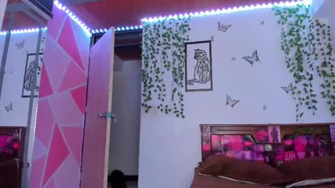 Snapshot of malori_tempest chatting on 02/28/25, 01:25 malori tempest online show from 02/28/25, 01:25